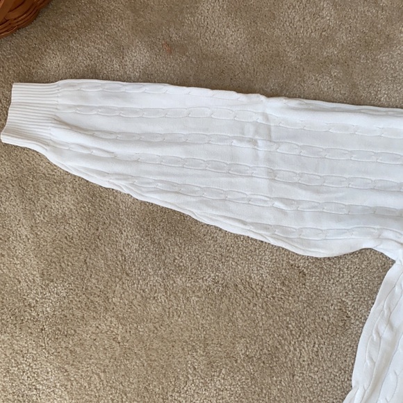 Men’s IZOD Sweater - Picture 3 of 8